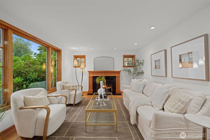 Property Photo:  7723  33rd Ave  NE  WA 98115 