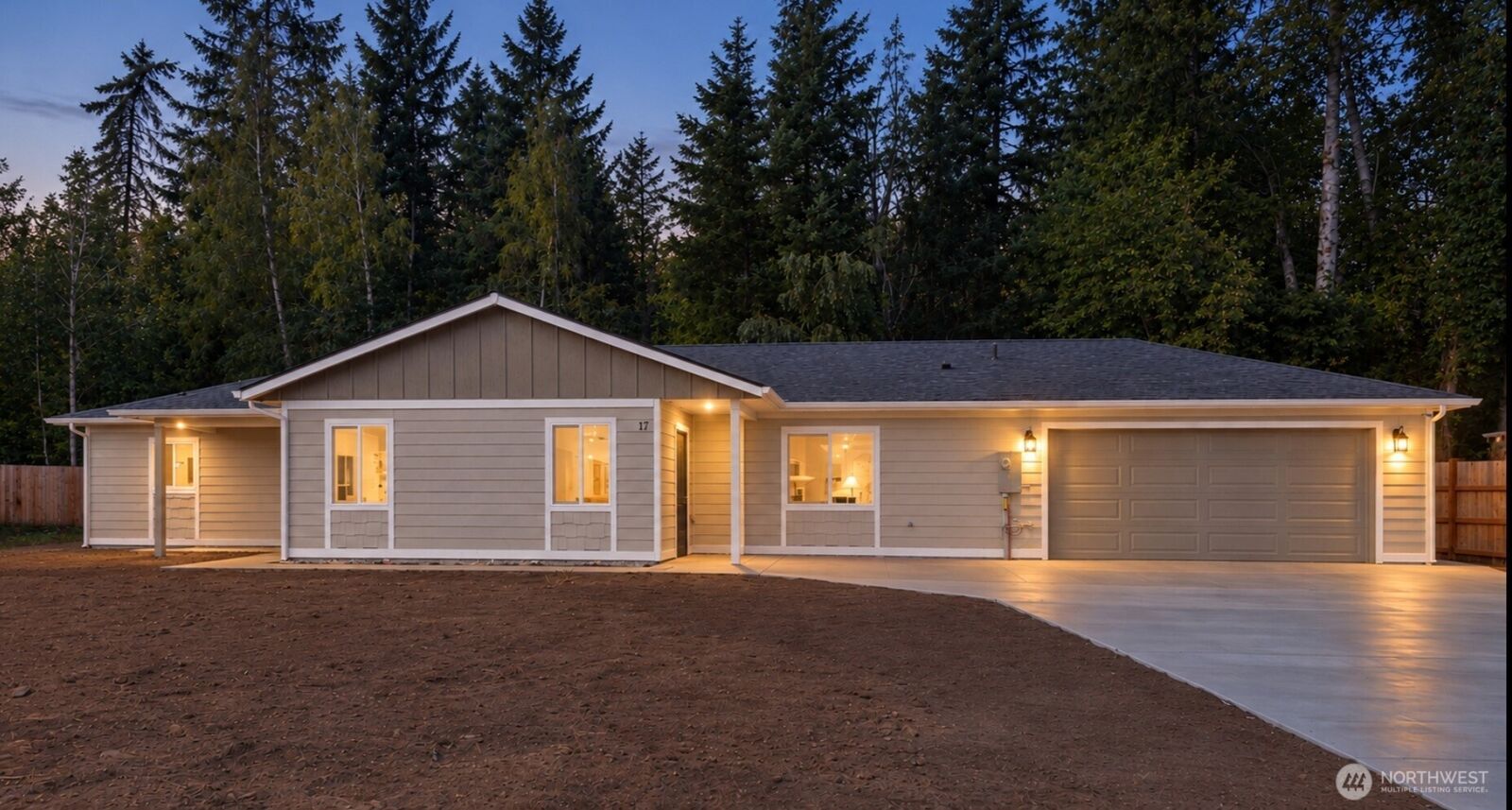 Property Photo:  17  Pebble Creek Court  WA 98541 