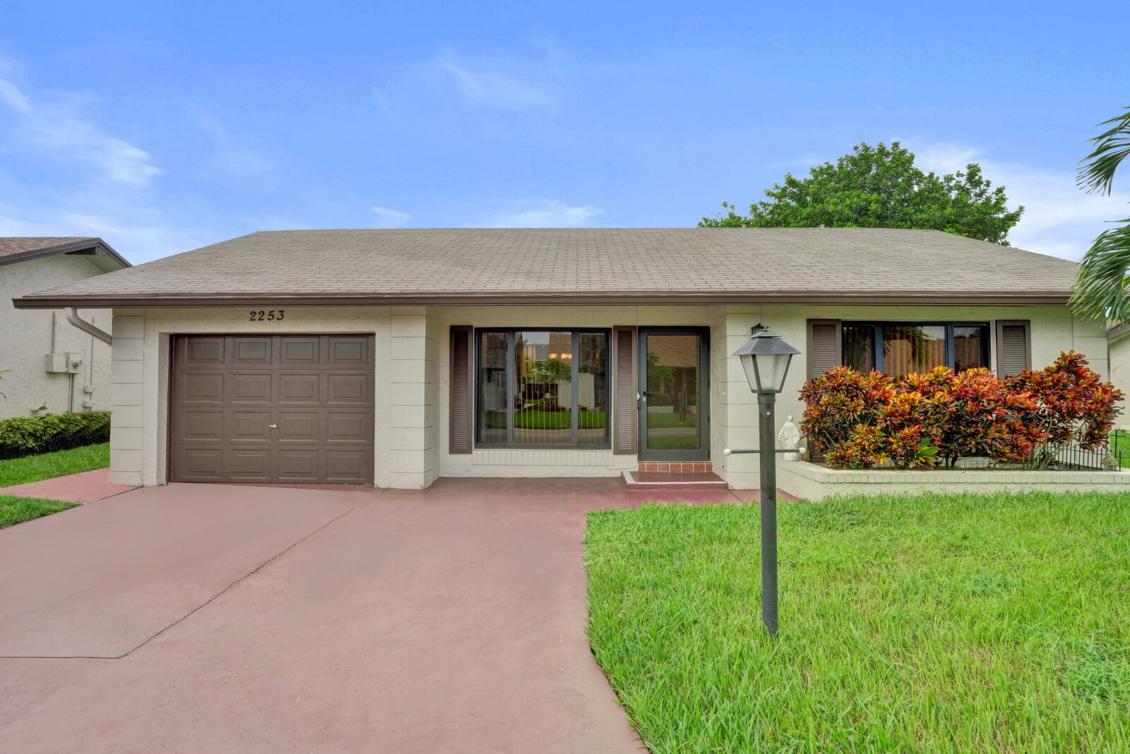 Property Photo:  2253 SW 17th Drive  FL 33442 