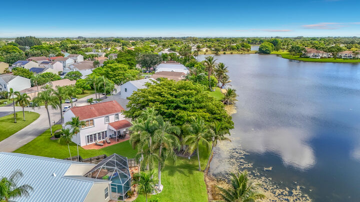 Property Photo:  13 Swallow Drive  FL 33436 
