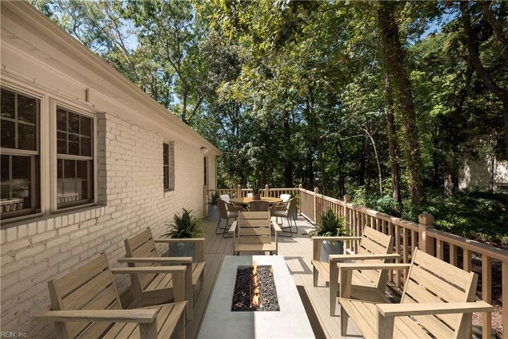 Property Photo:  436 Gosnold Ct  VA 23451 