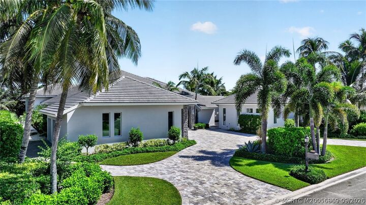 Property Photo:  7037 SE Harbor Circle  FL 34996 