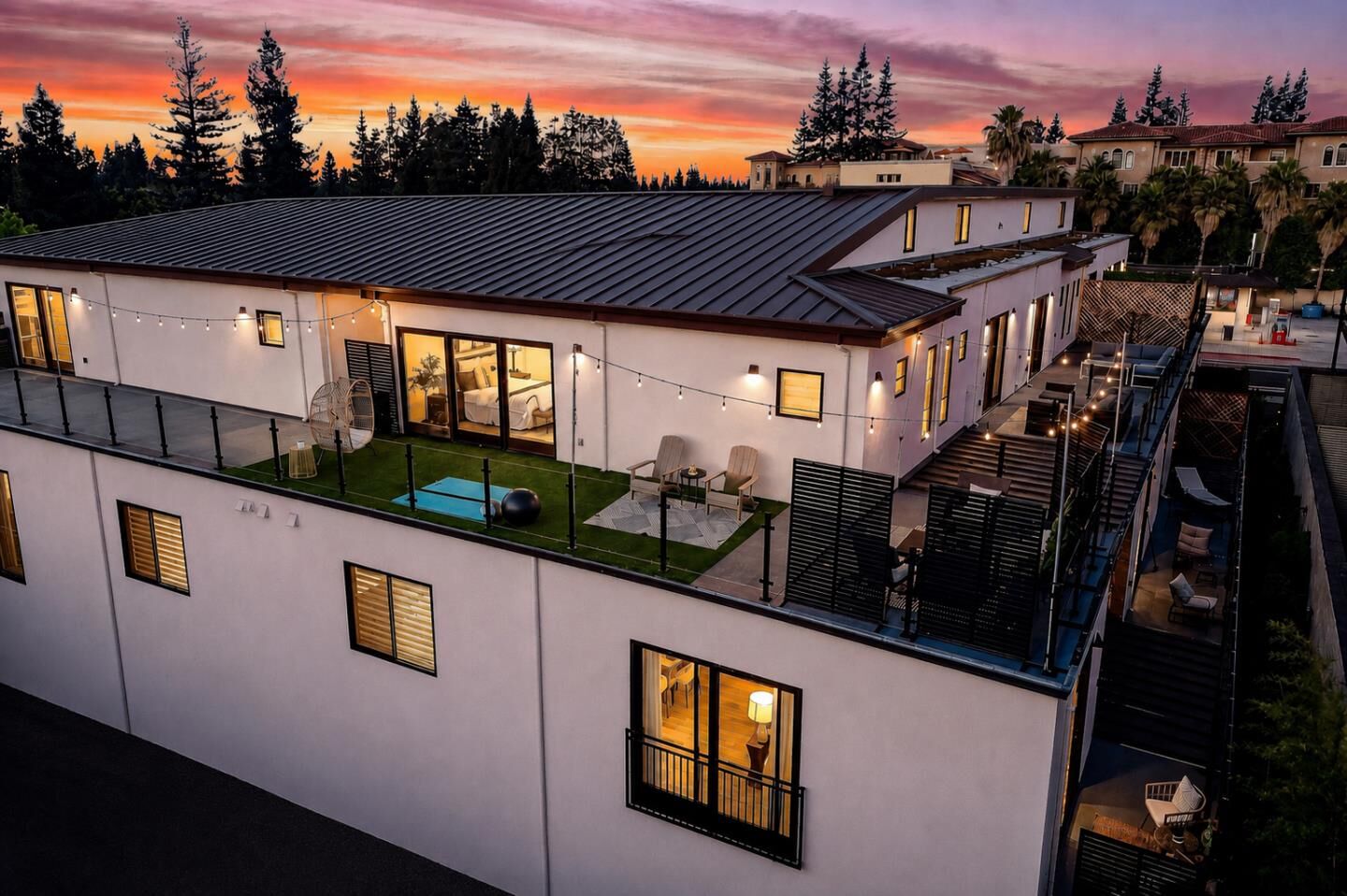 Property Photo:  914 Woodside Road  CA 94061 