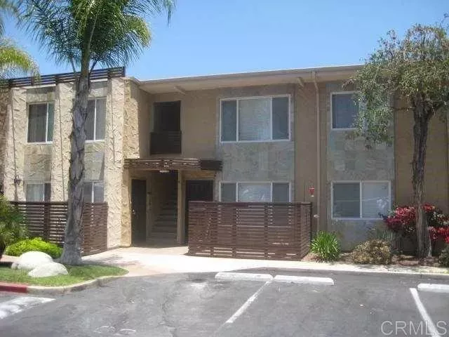 Property Photo: 1386 E Madison Avenue CA 92021