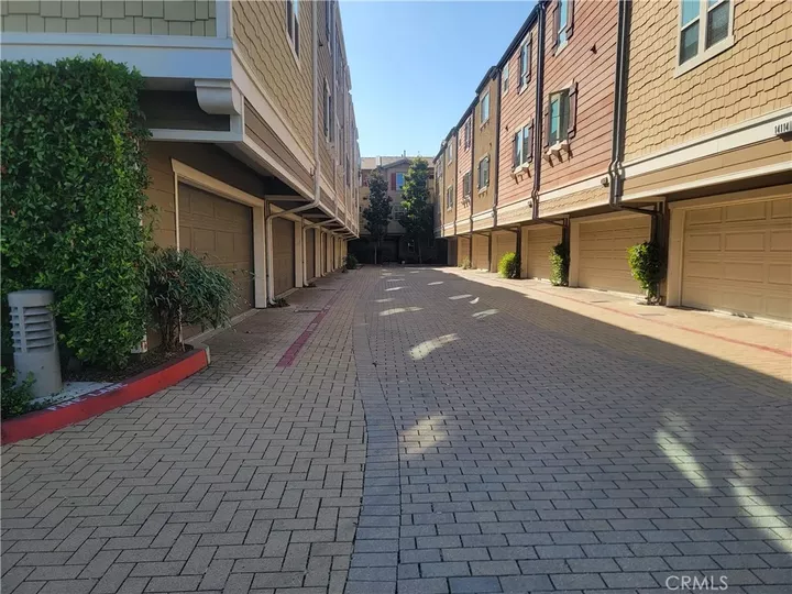 Property Photo: 14118 W Pine CA 91405