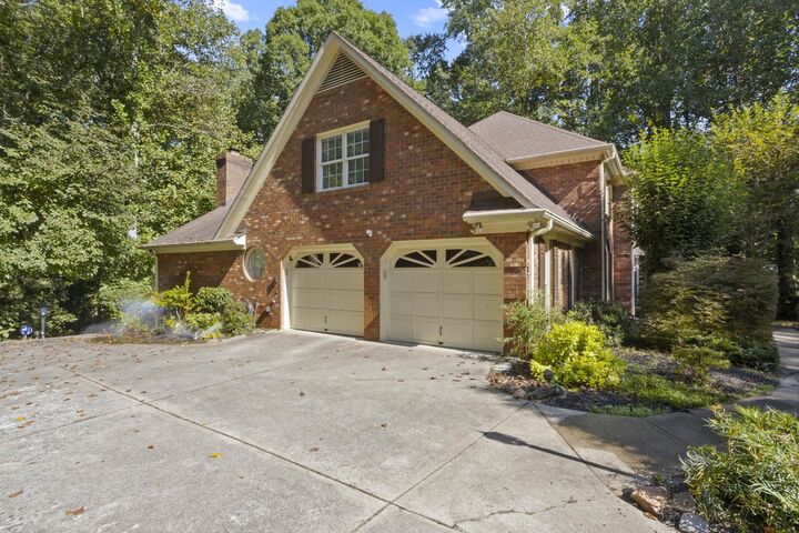 Property Photo:  1228 Shadowood Drive  SC 29301 