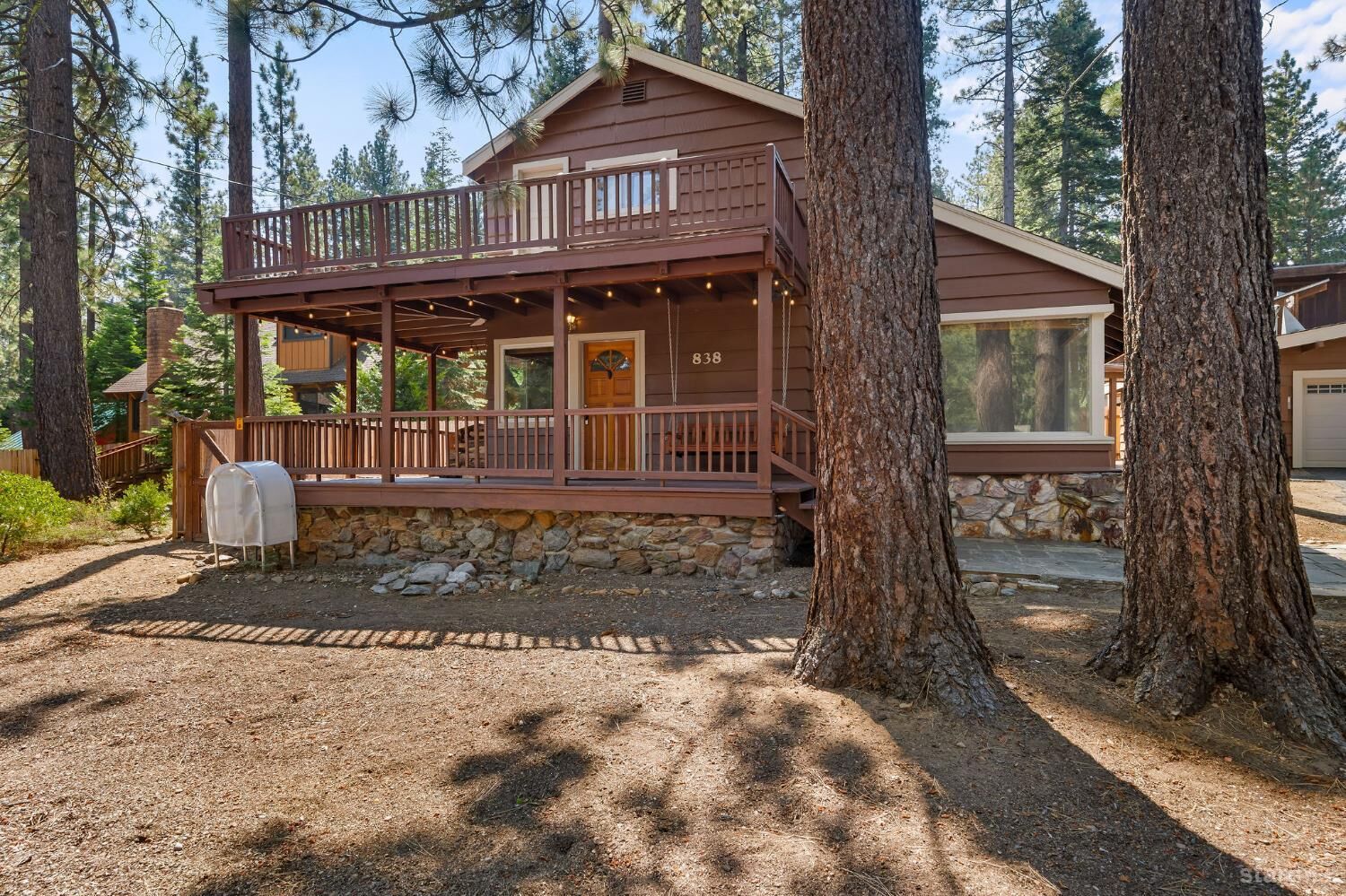 Property Photo: 838 Clement Street CA 96150