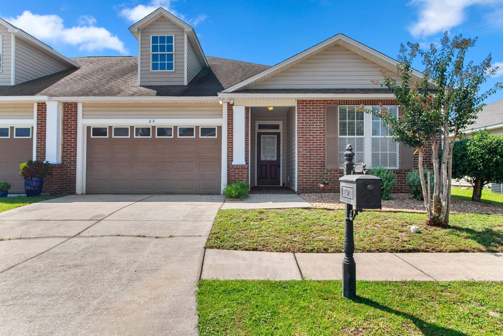Property Photo: 23 Covington Circle FL 32327
