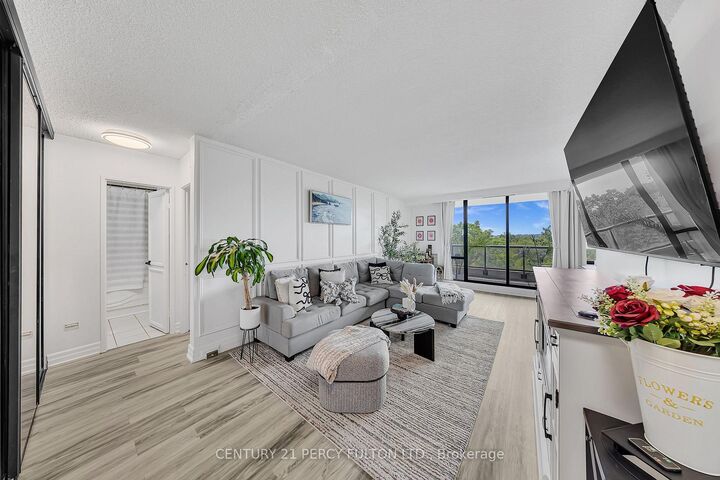 Property Photo:  92 Church Street S 511  ON L1S 6B4 