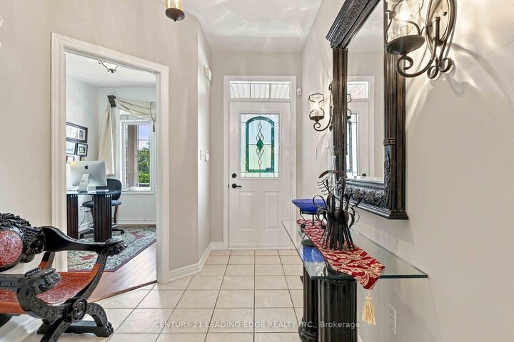 Property Photo: 156 Landsdown Crescent ON L6E 1M5