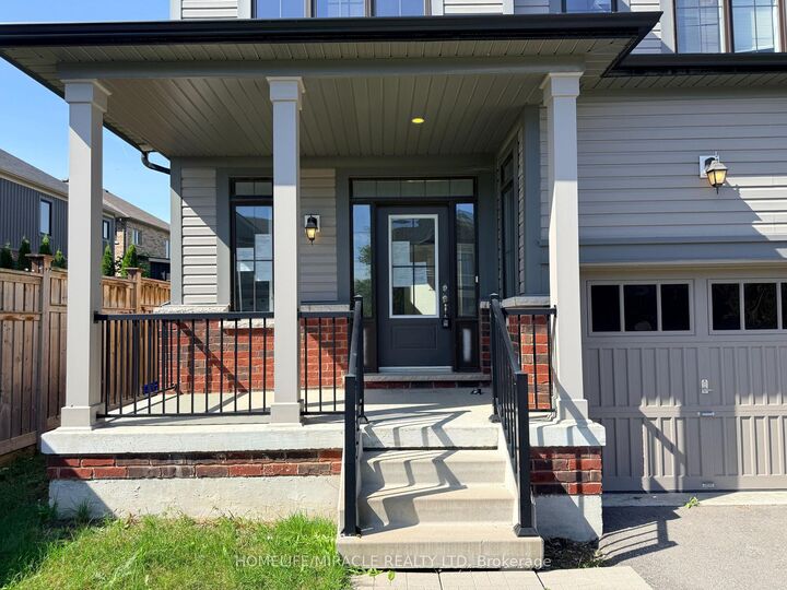Property Photo:  166 Crombie Street  ON L1C 4A6 