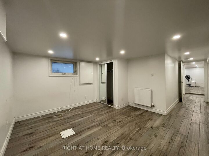 Property Photo:  755 Dupont Street B  ON M6G 1Z5 