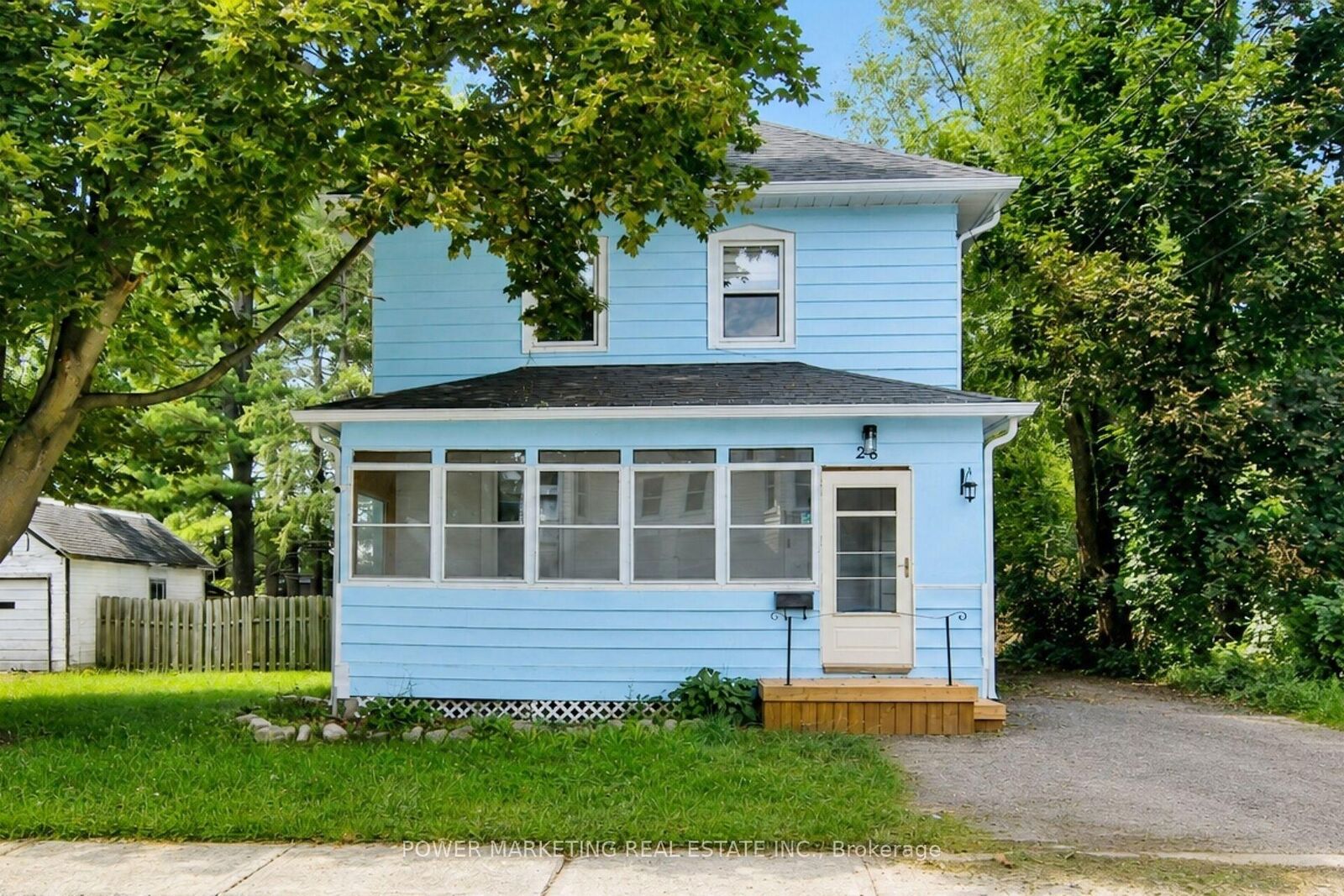 Property Photo:  28 Montague Street  ON K7A 2M1 