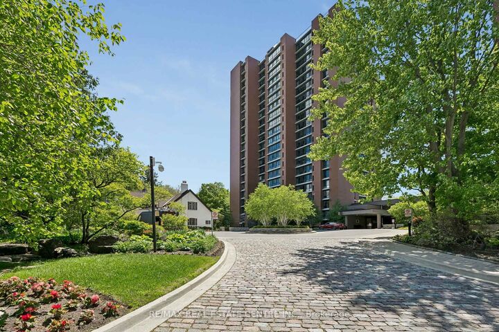 Property Photo:  1400 Dixie Road 609  ON L5E 3E1 