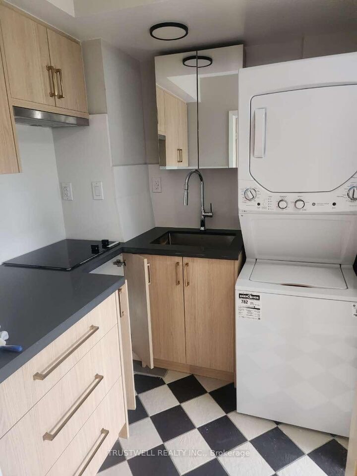 Property Photo: 38 Rosscowan Crescent Main ON M1W 1K7