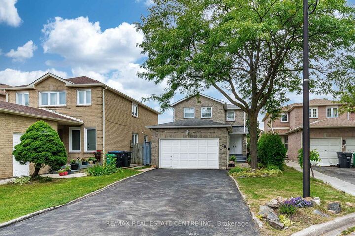 Property Photo:  20 Dupont Court  ON L6Y 3R5 