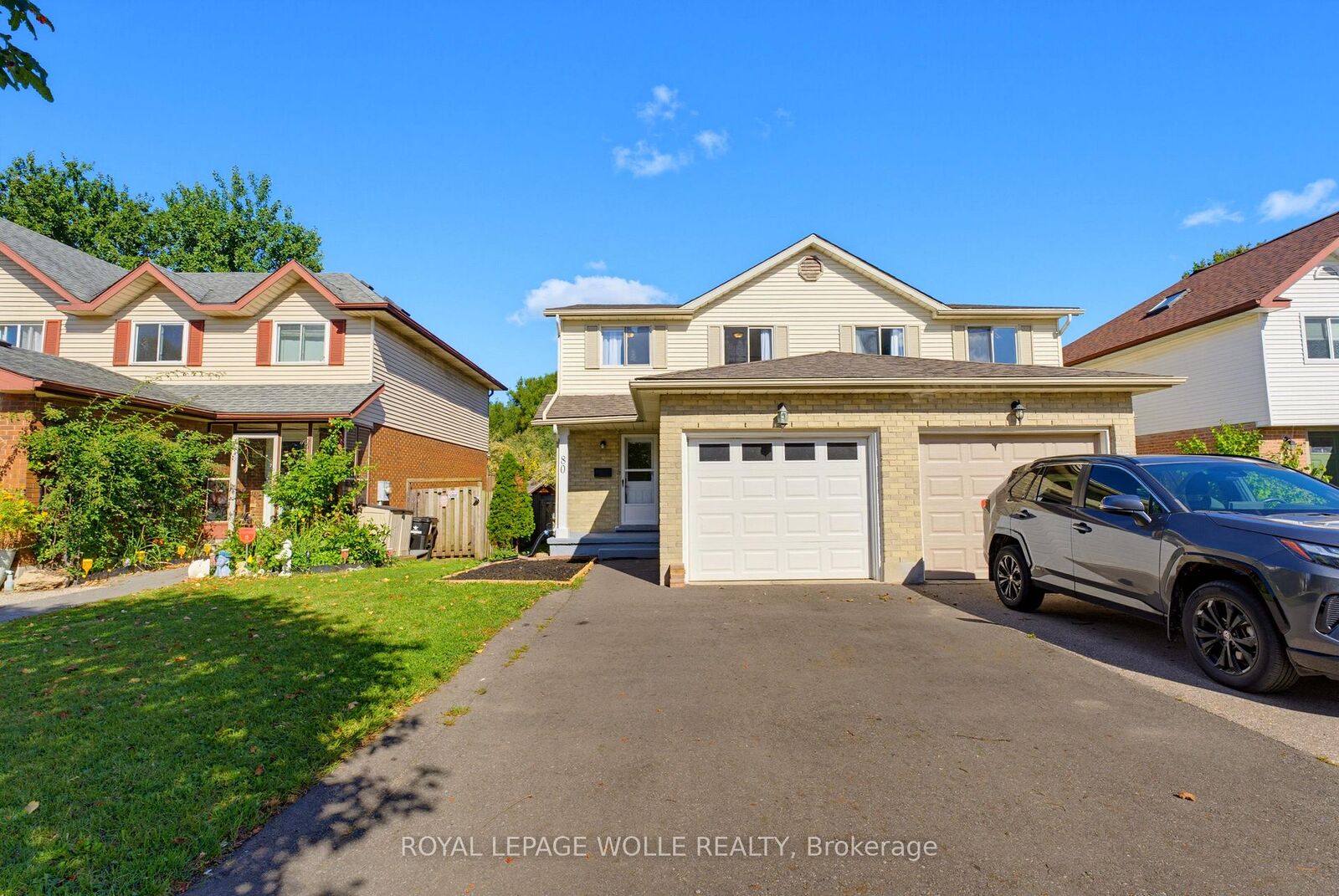 Property Photo:  80 Highland Crescent  ON N2M 5C1 