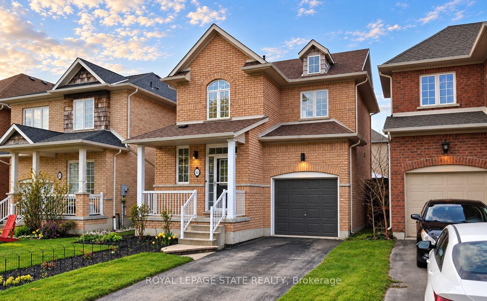 Property Photo:  23 Oakrun Street  ON L8E 6E7 