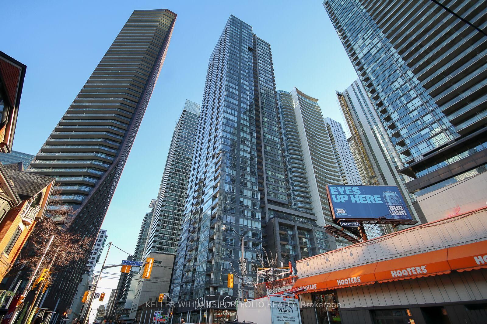 Property Photo:  295 Adelaide Street W 3411  ON M5V 0L4 