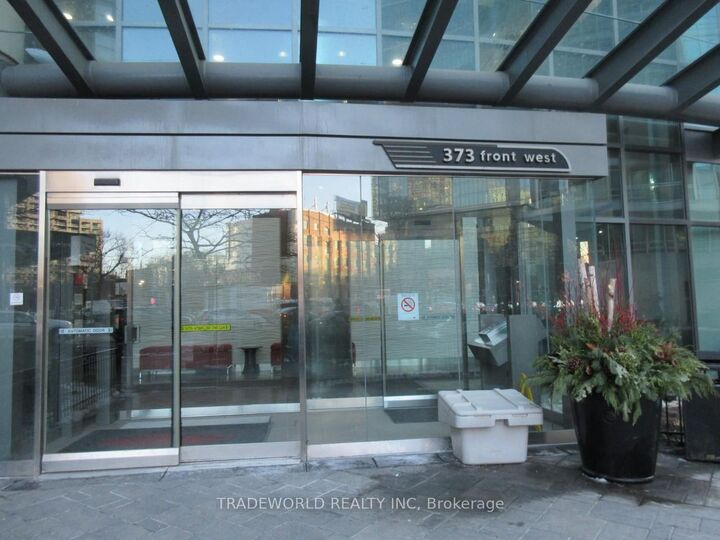 Property Photo:  373 Front Street W 2611  ON M5V 3R7 