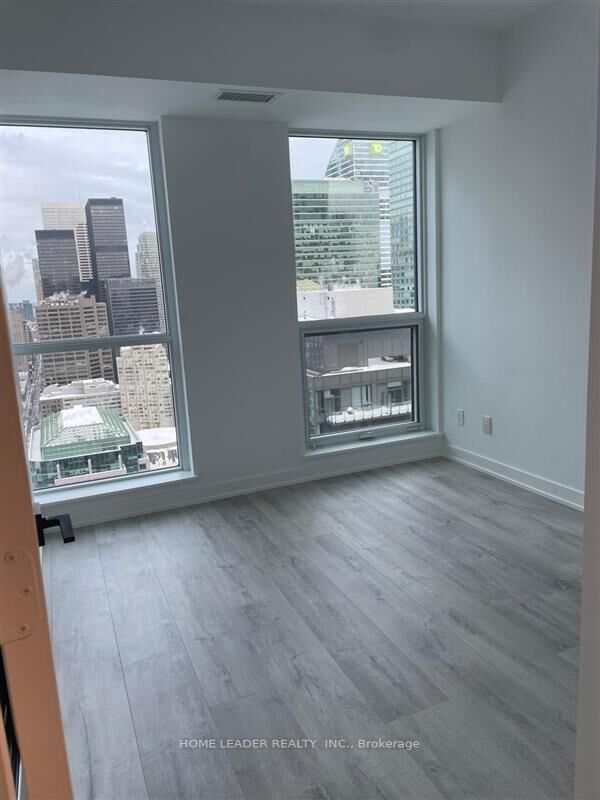 Property Photo:  327 King Street West Street 3708  ON M5V 0W7 