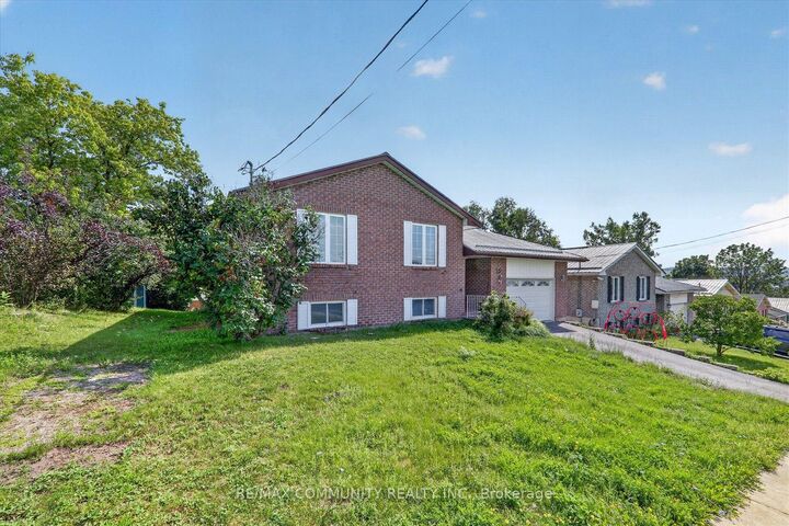 Property Photo:  25 Tanner Drive  ON K0K 3E0 