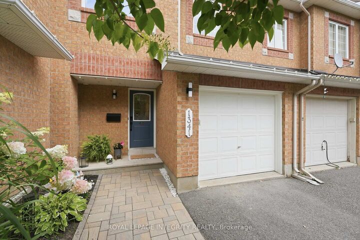Property Photo:  1341 Halton Terrace  ON K2K 3J2 