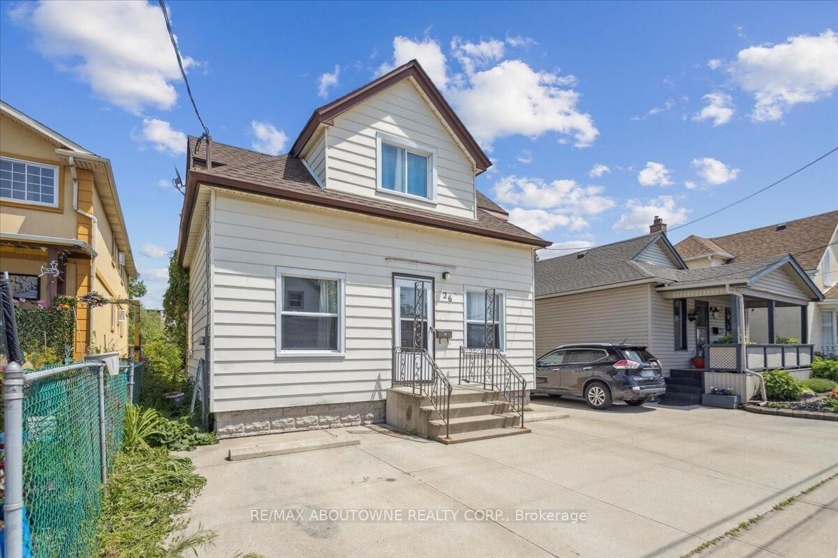 Property Photo:  26 Vine Street  ON L2M 4T2 