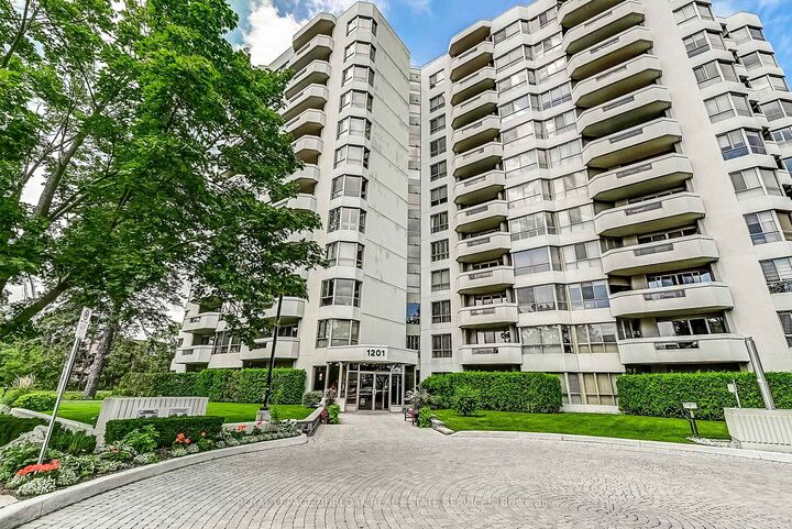 Property Photo: 1201 North Shore Boulevard 204 ON L7S 1Z5