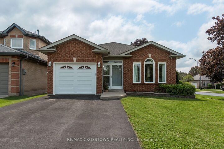 Property Photo:  1 Lang Drive  ON L4N 7X9 