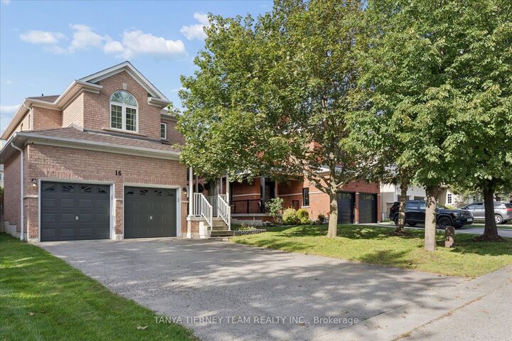 Property Photo:  16 Corianne Avenue  ON L1M 2J2 