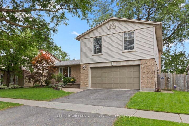 Property Photo:  525 Forest Edge Road  ON N6J 3R4 