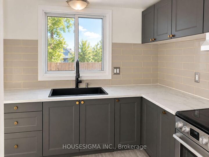 Property Photo:  230 Clarke Road 162  ON N5W 5P8 