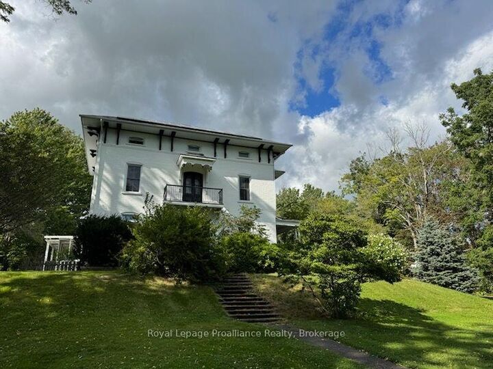 Property Photo:  89 King Street E  ON K0K 1S0 