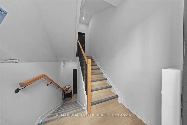 Property Photo:  315 Savard Avenue Unit 1  ON K1L 7S1 