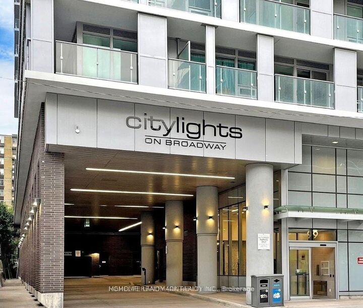 Property Photo: 99 Broadway Avenue 1011 Nt ON M4P 0E3