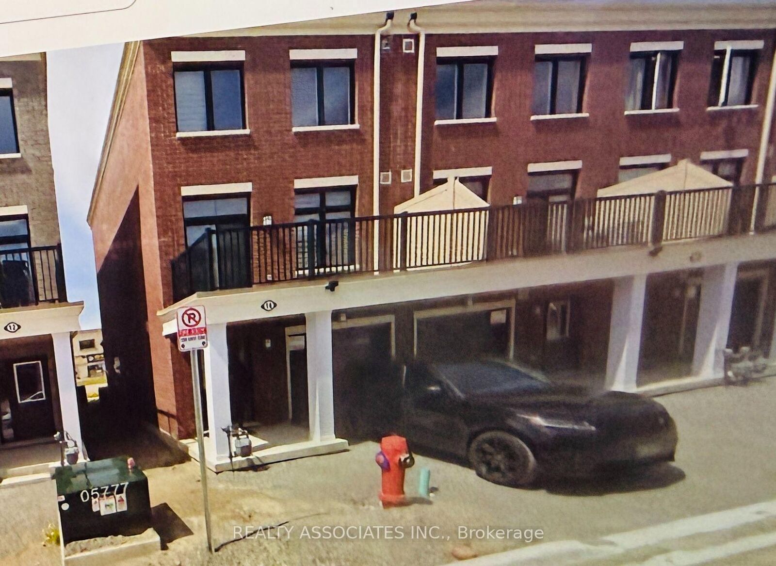 Property Photo:  14 Baker Hill Boulevard  ON L4A 4W8 