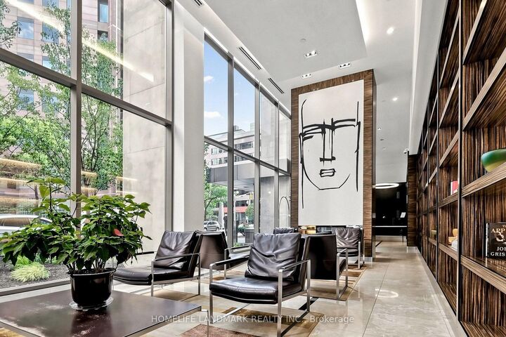 Property Photo:  38 Grenville Street 1508  ON M4Y 1A5 