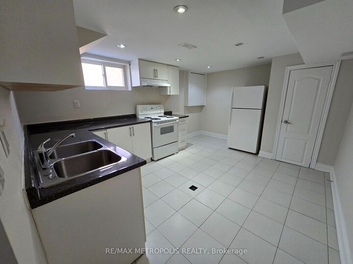 Property Photo:  238 Toronto Avenue Bsmt  ON L1H 3C1 