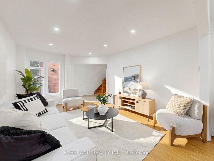 Property Photo:  26 Erla Court  ON L3S 3B3 