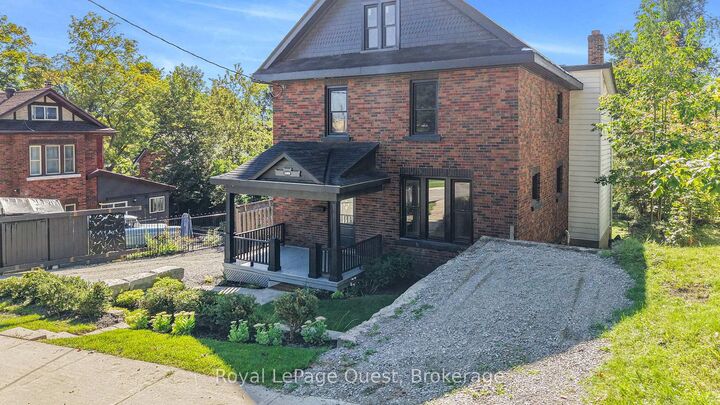 Property Photo:  109 Brant Street E  ON L3V 1Z3 