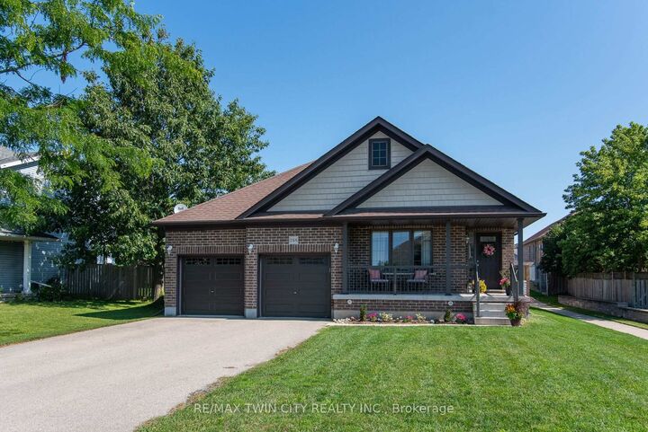 Property Photo:  248 Fennel Street  ON N0J 1S0 