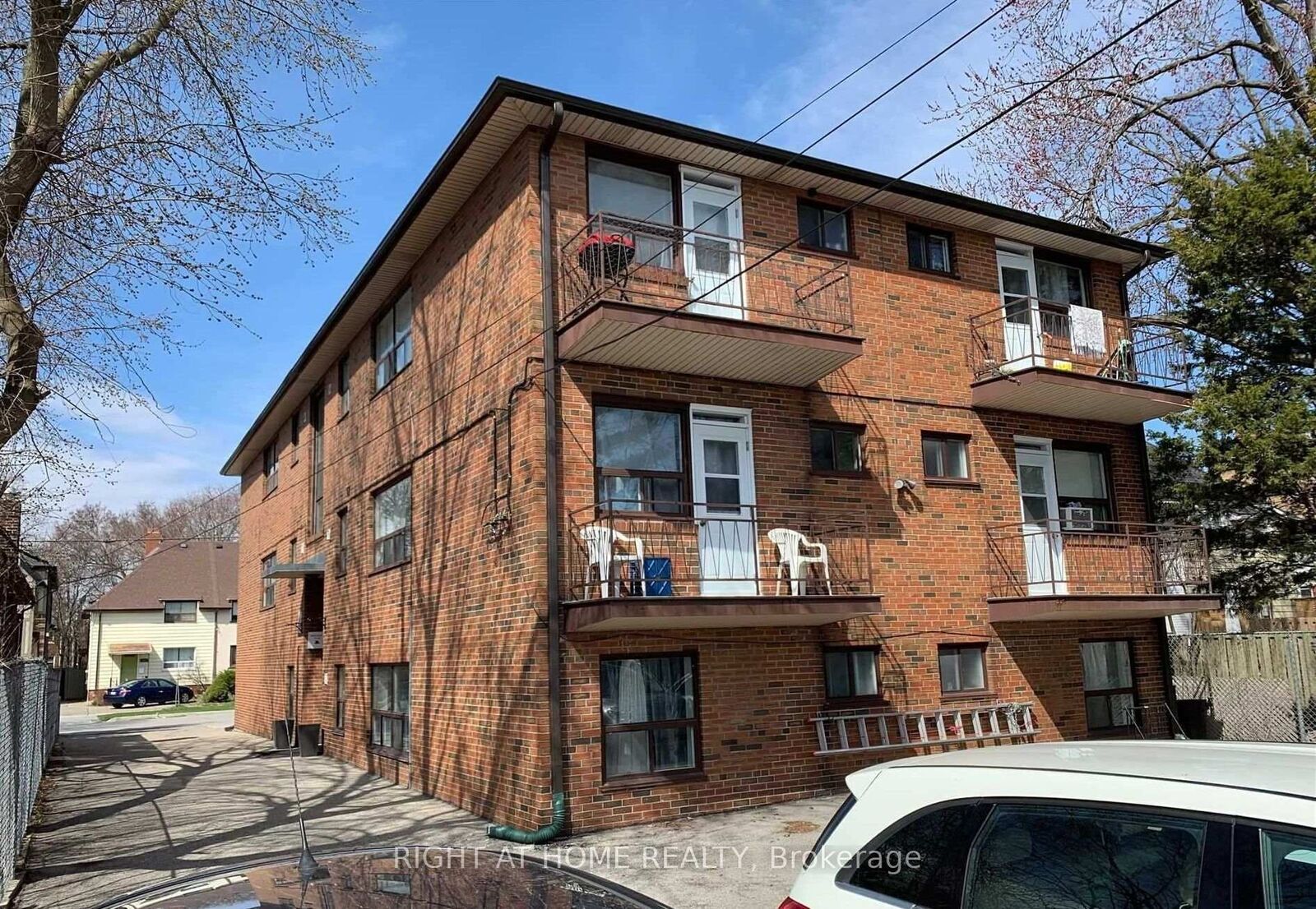 Property Photo:  115 Eighth Street 10  ON M8V 3C5 