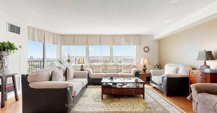 Property Photo:  2 Raymerville Drive 818  ON L3P 7N7 