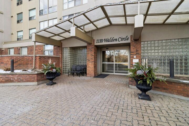 Property Photo:  1110 Walden Circle 510  ON L5J 4R3 
