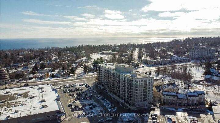 Property Photo:  3650 Kingston Road 424  ON M1M 3X9 