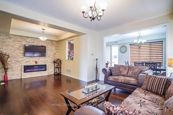 Property Photo:  171 Buick Boulevard  ON L7A 0Z1 