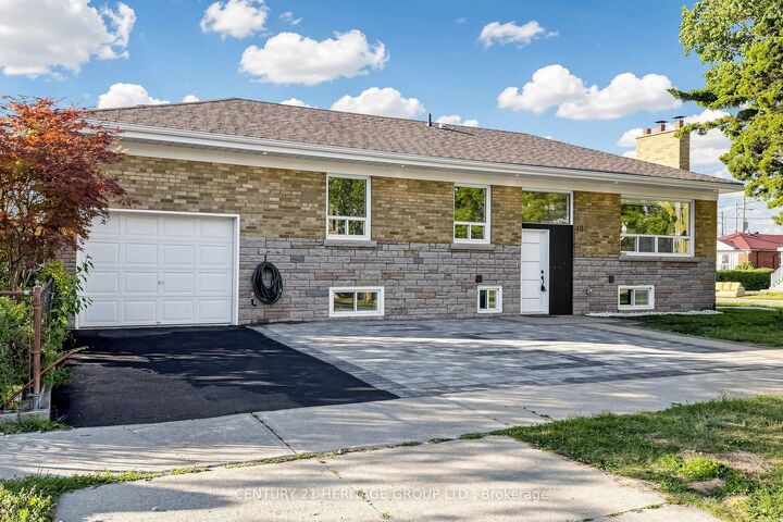 Property Photo:  48 Kecala Road  ON M1P 1K6 
