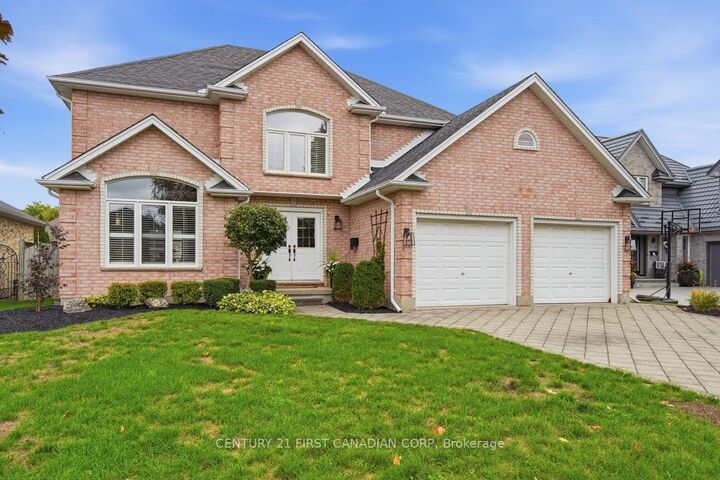 Property Photo:  66 Cobblestone Street  ON N5Y 5M5 