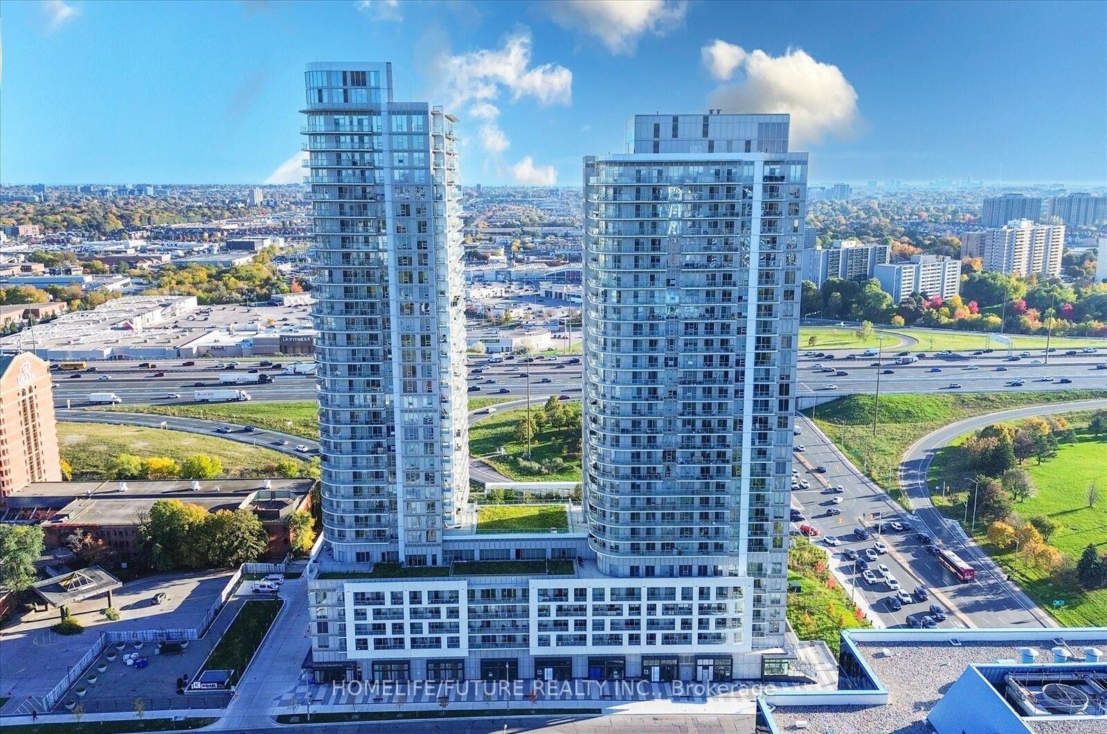 Property Photo:  2031 Kennedy Road 2715  ON M1P 2M1 